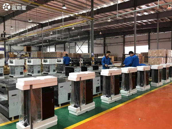 藍炬星 | 產品包裝