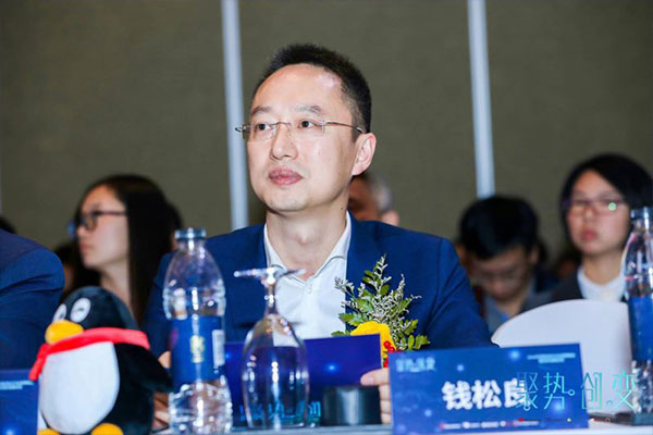 藍炬星電器董事長錢松良