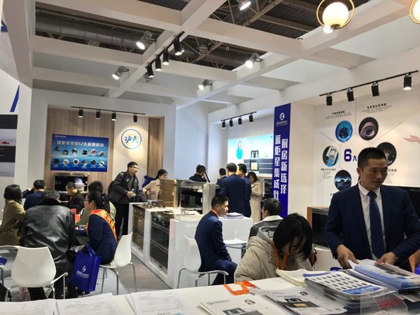 (藍炬星北京建博會展館)