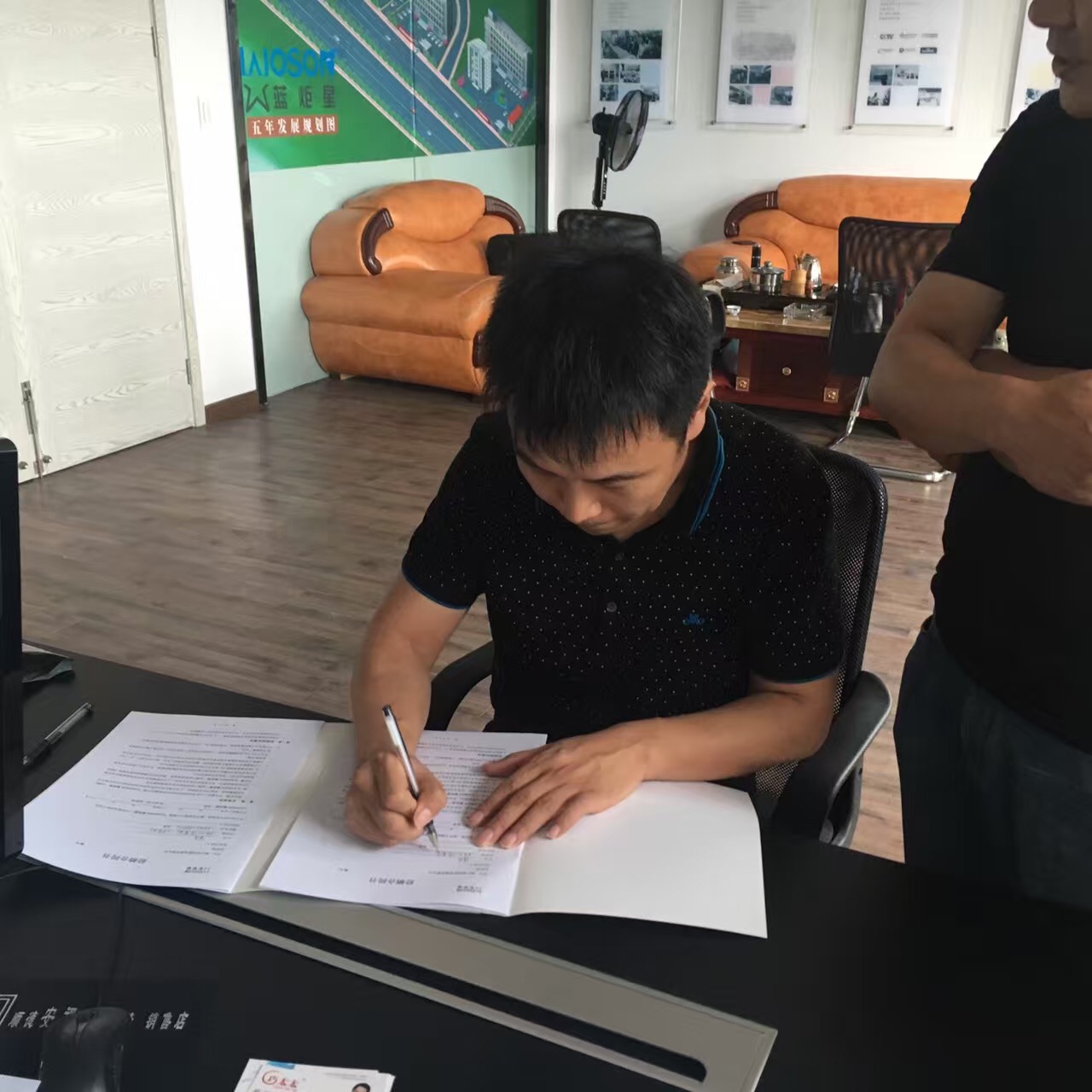 喜訊，江蘇揚州王總成功加盟藍炬星！