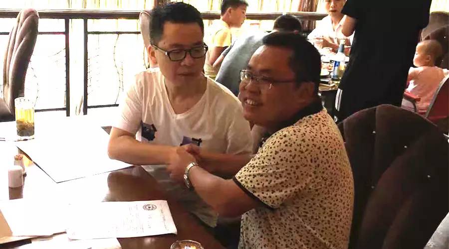 喜訊，湖南婁底毛總成功加盟藍炬星集成灶！