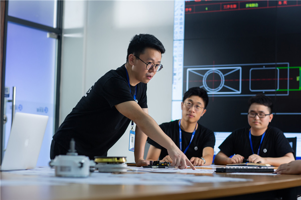 藍炬星集成灶打造行業首家集成灶研究院