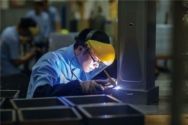 藍炬星集成灶品質高于一切